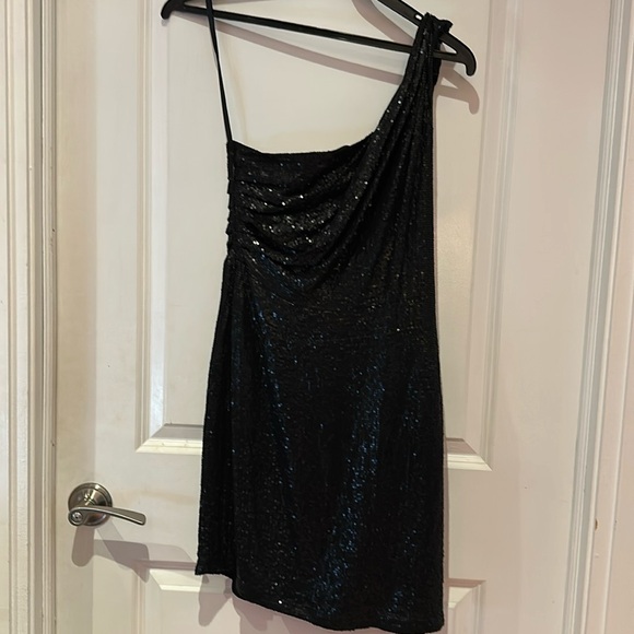AllSaints One Shoulder Sequin Mini Dress 🖤✨ - Picture 4 of 12